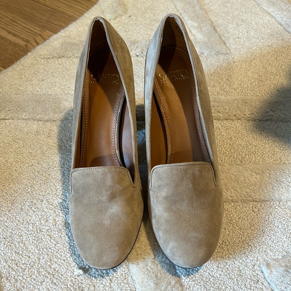 Suede tan heels